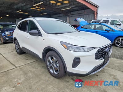 Czwarte zdjęcie samochodu z boku: 2025 FORD ESCAPE ST LINE VIN:1FMCU0MZ5SUB41728 - miniatura