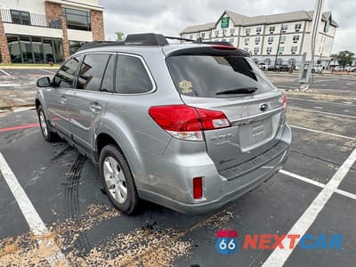 Trzecie zdjęcie samochodu z tyłu: 2011 SUBARU OUTBACK 2.5I LIMITED VIN:4S4BRCKC9B3370125 - miniatura