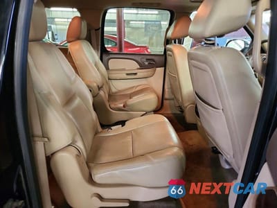 Zdjęcie 11 z 13 samochodu: 2012 CHEVROLET SUBURBAN K1500 LTZ VIN:1GNSKKE78CR140342 - miniatura
