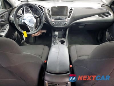 Zdjęcie 8 z 13 samochodu: 2025 CHEVROLET MALIBU LT VIN:1G1ZD5ST2SF152838 - miniatura
