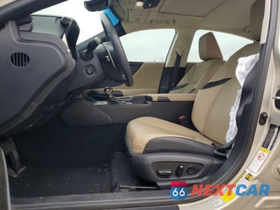 Zdjęcie 7 z 12 samochodu: 2019 LEXUS ES 350 VIN:58ABZ1B16KU031537 - miniatura