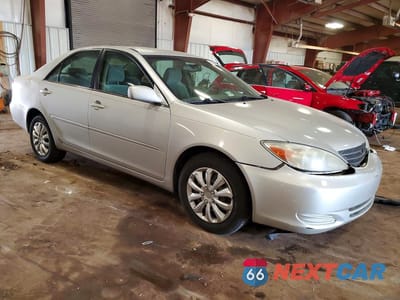 Czwarte zdjęcie samochodu z boku: 2002 TOYOTA CAMRY XLE VIN:4T1BE32KX2U520384 - miniatura