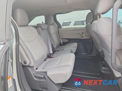 Zdjęcie 11 z 13 samochodu: 2021 TOYOTA SIENNA LE VIN:5TDKRKEC1MS016806 - miniatura