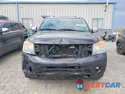 Piąte zdjęcie samochodu w środku: 2014 NISSAN ARMADA SV VIN:5N1AA0NC7EN611217 - miniatura