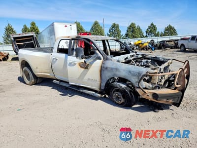 Czwarte zdjęcie samochodu z boku: 2019 RAM 3500 BIG HORN VIN:3C63RRHLXKG533050 - miniatura