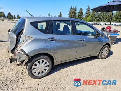 Trzecie zdjęcie samochodu z tyłu: 2015 NISSAN VERSA NOTE SV VIN:3N1CE2CP7FL406763 - miniatura