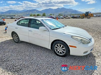 Czwarte zdjęcie samochodu z boku: 2003 LEXUS ES 300 BASE VIN:JTHBF30GX30094235 - miniatura