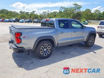 Trzecie zdjęcie samochodu z tyłu: 2024 CHEVROLET COLORADO Z71 VIN:1GCPTDEK5R1268752 - miniatura