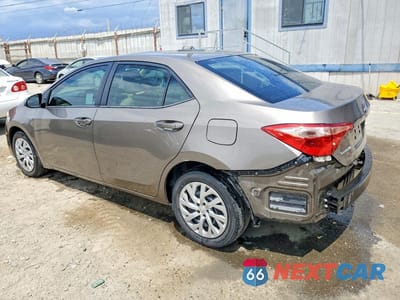 Drugie zdjęcie samochodu z przodu: 2017 TOYOTA COROLLA LE VIN:5YFBURHE0HP735595 - miniatura