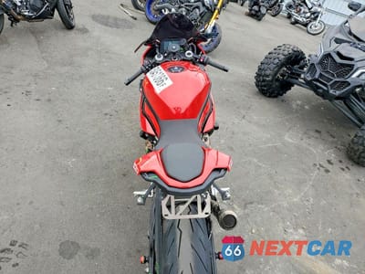 Zdjęcie 6 z 9 samochodu: 2022 BMW S 1000 RR VIN:WB10E2302N6F91977 - miniatura