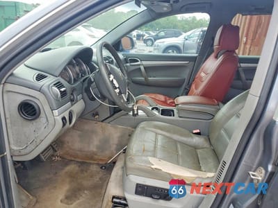 Zdjęcie 7 z 13 samochodu: 2004 PORSCHE CAYENNE S VIN:WP1AB29P04LA69462 - miniatura