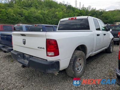 Trzecie zdjęcie samochodu z tyłu: 2022 RAM 1500 CLASSIC TRADESMAN VIN:1C6RR7FG2NS230166 - miniatura