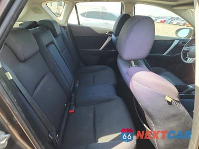 Zdjęcie 10 z 13 samochodu: 2010 MAZDA 3 S VIN:JM1BL1H59A1134538 - miniatura