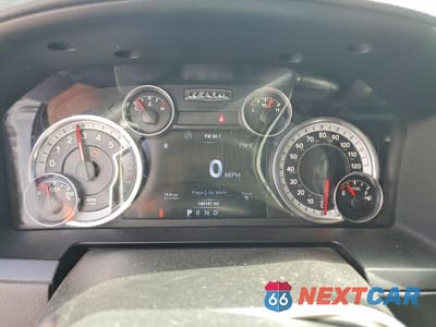 Zdjęcie 9 z 12 samochodu: 2015 RAM 1500 LARAMIE VIN:1C6RR6NM4FS590056 - miniatura