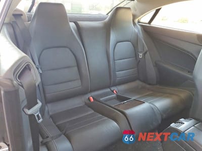 Zdjęcie 10 z 12 samochodu: 2012 MERCEDES-BENZ E 350 VIN:WDDKJ5KB9CF132960 - miniatura