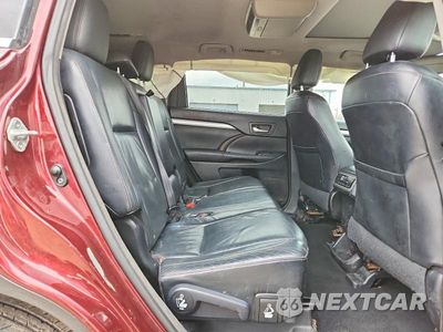 Zdjęcie 11 z 13 samochodu: 2015 TOYOTA HIGHLANDER XLE VIN:5TDJKRFH3FS165143 - miniatura