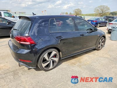 Trzecie zdjęcie samochodu z tyłu: 2018 VOLKSWAGEN GTI S VIN:3VW547AU4JM297435 - miniatura