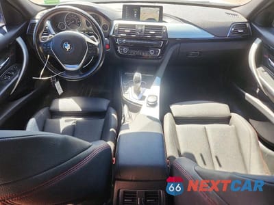 Zdjęcie 8 z 12 samochodu: 2018 BMW 330 XI VIN:WBA8D9G55JNU70815 - miniatura