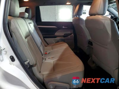 Zdjęcie 11 z 13 samochodu: 2019 TOYOTA HIGHLANDER XLE VIN:5TDJZRFHXKS600259 - miniatura