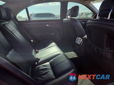 Zdjęcie 10 z 12 samochodu: 2008 MERCEDES-BENZ S 550 VIN:WDDNG71X98A159181 - miniatura