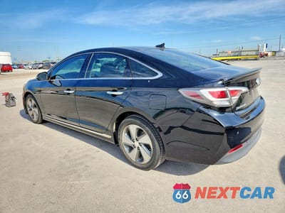 Drugie zdjęcie samochodu z przodu: 2016 HYUNDAI SONATA HYBRID LIMITED VIN:KMHE34L19GA008932 - miniatura