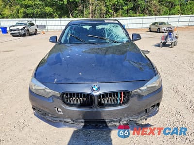 Piąte zdjęcie samochodu w środku: 2017 BMW 320 XI VIN:WBA8E5G3XHNU45178 - miniatura