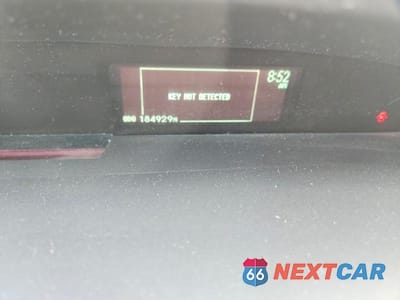 Zdjęcie 9 z 12 samochodu: 2015 TOYOTA PRIUS TWO VIN:JTDKN3DU3F0423270 - miniatura