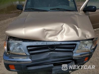Zdjęcie 11 z 13 samochodu: 2000 TOYOTA TACOMA PRERUNNER VIN:4TANM92NXYZ670715 - miniatura