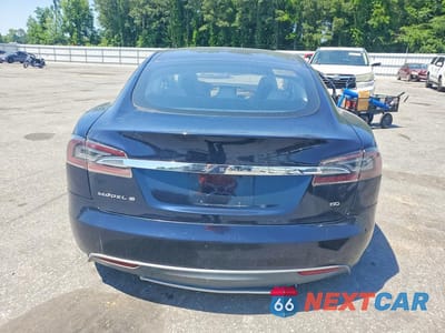 Zdjęcie 6 z 12 samochodu: 2013 TESLA MODEL S VIN:5YJSA1AG2DFP12122 - miniatura