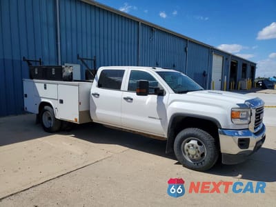 Czwarte zdjęcie samochodu z boku: 2015 GMC SIERRA K3500 VIN:1GD421C80FF648703 - miniatura