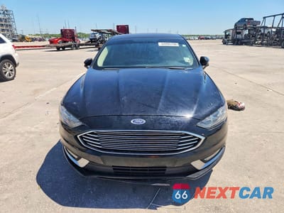 Piąte zdjęcie samochodu w środku: 2018 FORD FUSION SE VIN:3FA6P0HD2JR265233 - miniatura