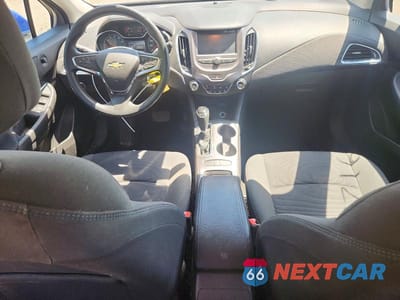 Zdjęcie 8 z 12 samochodu: 2017 CHEVROLET CRUZE LT VIN:3G1BE6SM3HS516539 - miniatura