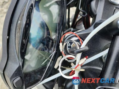 Zdjęcie 8 z 9 samochodu: 2019 SUZUKI SV650 VIN:JS1VP55A6K7100043 - miniatura