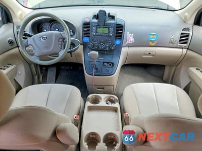Zdjęcie 8 z 12 samochodu: 2011 KIA SEDONA LX VIN:KNDMG4C77B6365756 - miniatura