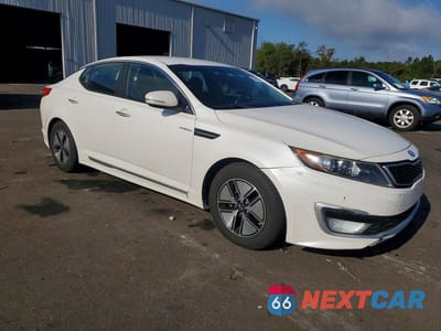 Czwarte zdjęcie samochodu z boku: 2013 KIA OPTIMA HYBRID VIN:KNAGM4AD5D5039443 - miniatura