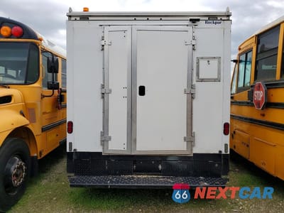 Zdjęcie 6 z 11 samochodu: 2019 FORD ECONOLINE E450 SUPER DUTY CUTAWAY VAN VIN:1FDXE4FS7KDC39598 - miniatura