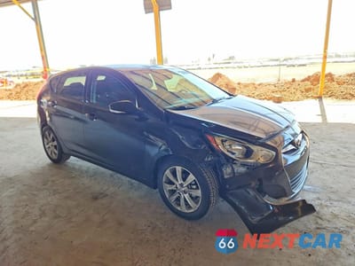 Czwarte zdjęcie samochodu z boku: 2013 HYUNDAI ACCENT SE VIN:KMHCU5AEXDU077221 - miniatura