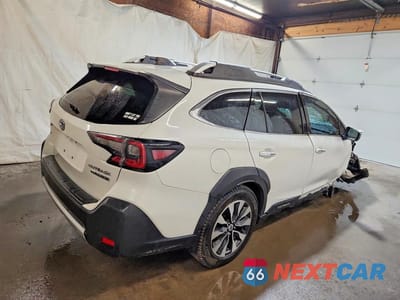 Trzecie zdjęcie samochodu z tyłu: 2023 SUBARU OUTBACK TOURING VIN:4S4BTGPD0P3175726 - miniatura
