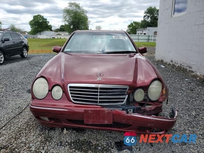 Piąte zdjęcie samochodu w środku: 2002 MERCEDES-BENZ E 320 4MATIC VIN:WDBJF82JX2X064403 - miniatura