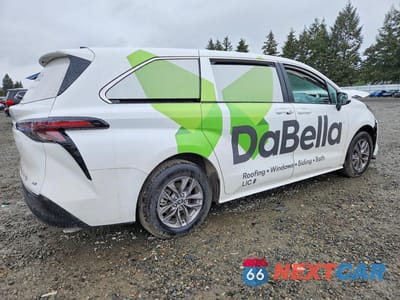 Trzecie zdjęcie samochodu z tyłu: 2025 TOYOTA SIENNA LE VIN:5TDKRKEC6SS240568 - miniatura