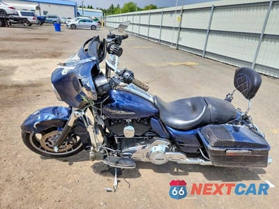 Trzecie zdjęcie samochodu z tyłu: 2012 HARLEY-DAVIDSON FLHX STREET GLIDE VIN:1HD1KBM10CB640200 - miniatura