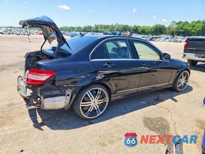 Trzecie zdjęcie samochodu z tyłu: 2008 MERCEDES-BENZ C 300 4MATIC VIN:WDDGF81X18F145991 - miniatura