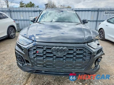 Piąte zdjęcie samochodu w środku: 2024 AUDI SQ5 SPORTBACK PRESTIGE VIN:WA134AFY0R2072364 - miniatura