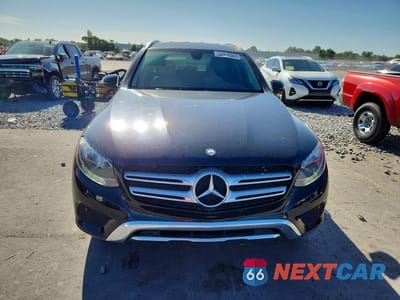 Piąte zdjęcie samochodu w środku: 2017 MERCEDES-BENZ GLC 300 VIN:WDC0G4JB7HF120352 - miniatura
