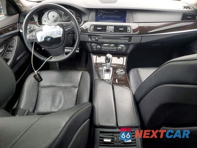 Zdjęcie 8 z 12 samochodu: 2013 BMW 535 XI VIN:WBAFU7C56DDU72312 - miniatura