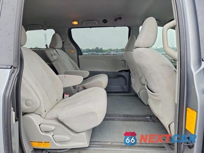 Zdjęcie 11 z 13 samochodu: 2011 TOYOTA SIENNA LE VIN:5TDKK3DC9BS046614 - miniatura