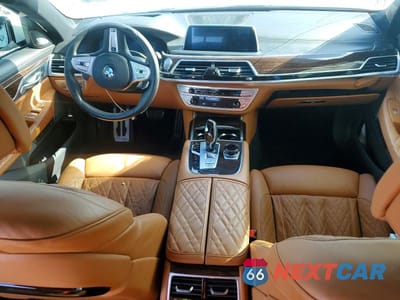 Zdjęcie 8 z 13 samochodu: 2021 BMW 750 XI VIN:WBA7U2C00MCF14655 - miniatura