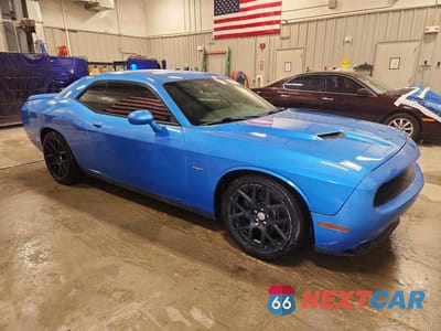 Czwarte zdjęcie samochodu z boku: 2015 DODGE CHALLENGER SXT PLUS VIN:2C3CDZBT4FH924124 - miniatura