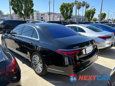 Trzecie zdjęcie samochodu z tyłu: 2021 MERCEDES-BENZ S 580 4MATIC VIN:W1K6G7GB0MA054703 - miniatura