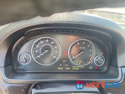 Zdjęcie 9 z 12 samochodu: 2014 BMW 528 XI VIN:WBA5A7C5XED219516 - miniatura